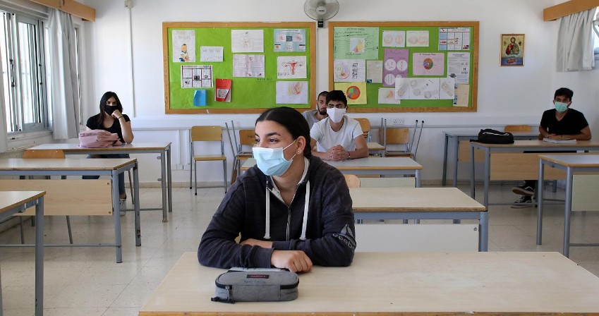 ΟΕΛΜΕΚ για πανδημία: Παραμένουν προβλήματα στα σχολεία - Ζητά διάλογο με τον Υπουργό Παιδείας 
